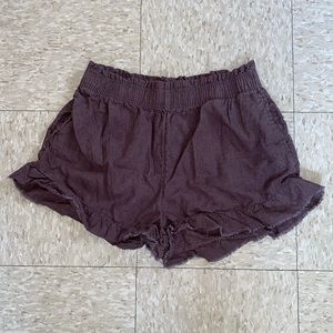 Aerie Cinched Paperbag High
Waisted Ruffle Hem Linen
Blend Shorts in Mocha Sz M